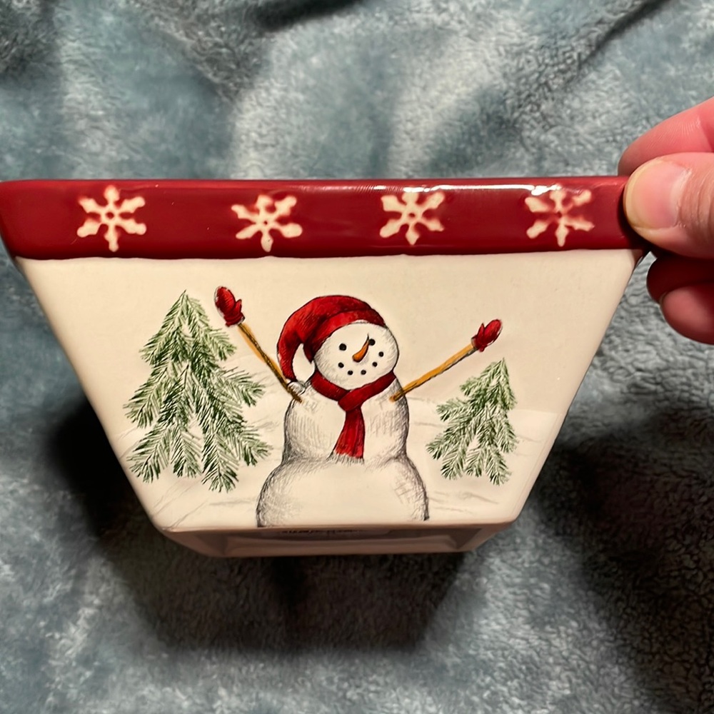 Yuletide square cereal bowl, hand-painted